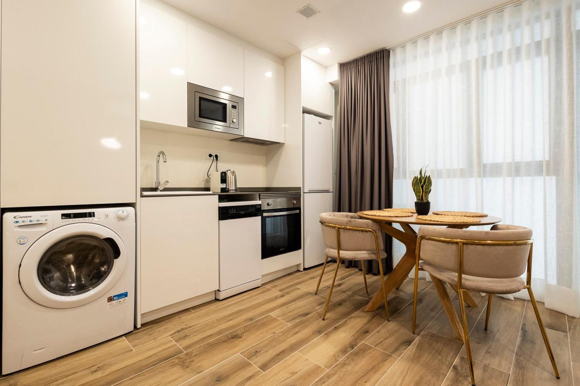 Cortes Suites By Concept Flats バレンシア エクステリア 写真